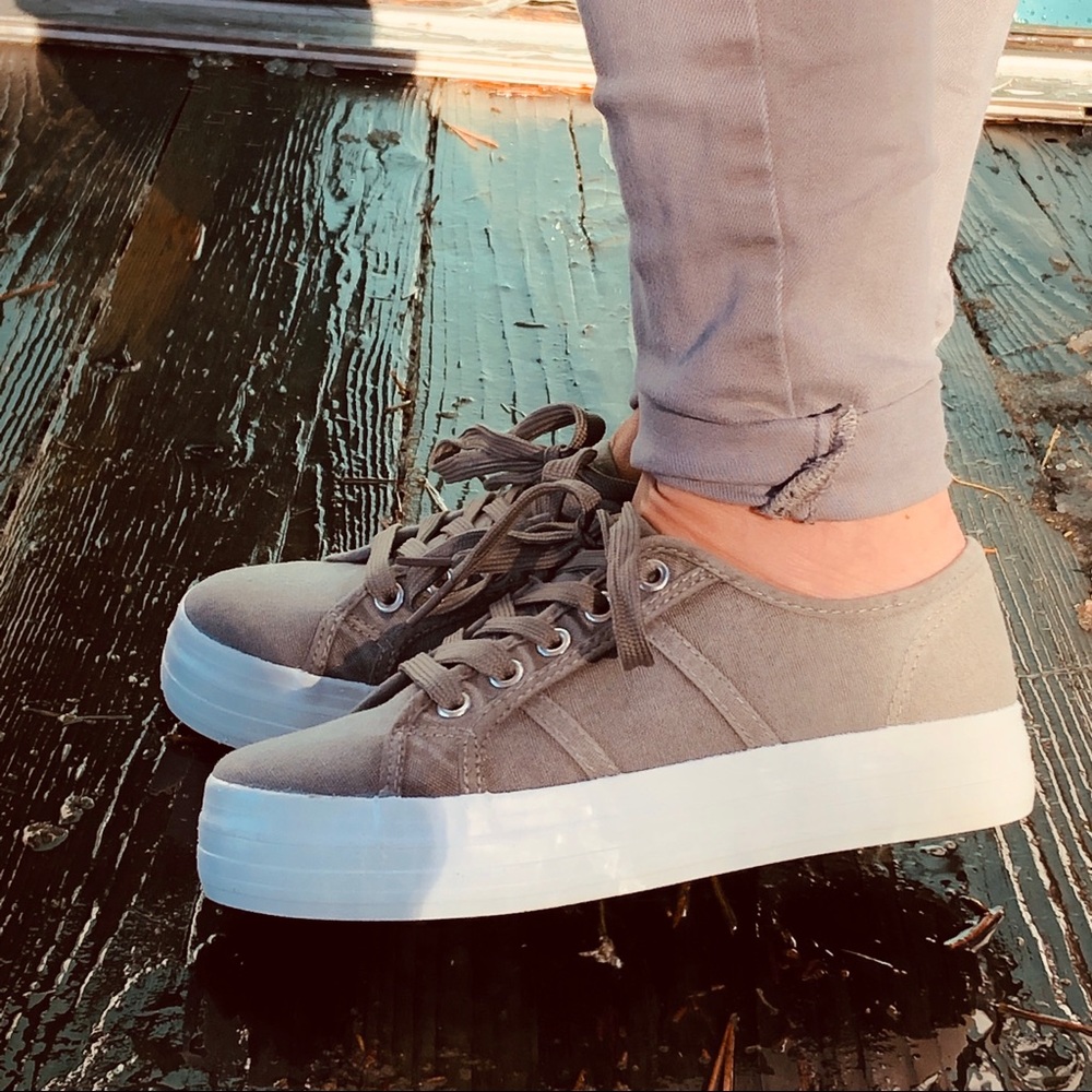 FINAL SALE!  Acid Wash Canvas Gray Sneaker - Picture 2 of 8